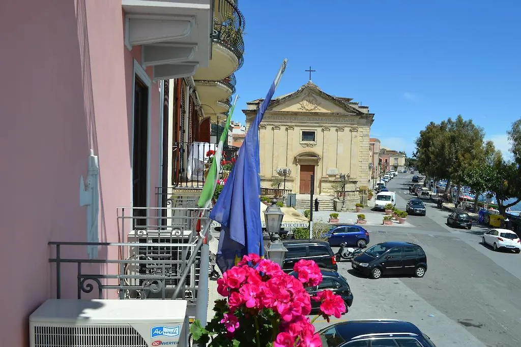 Hotel Bed& Breakfast Maredomus à Milazzo 0*,