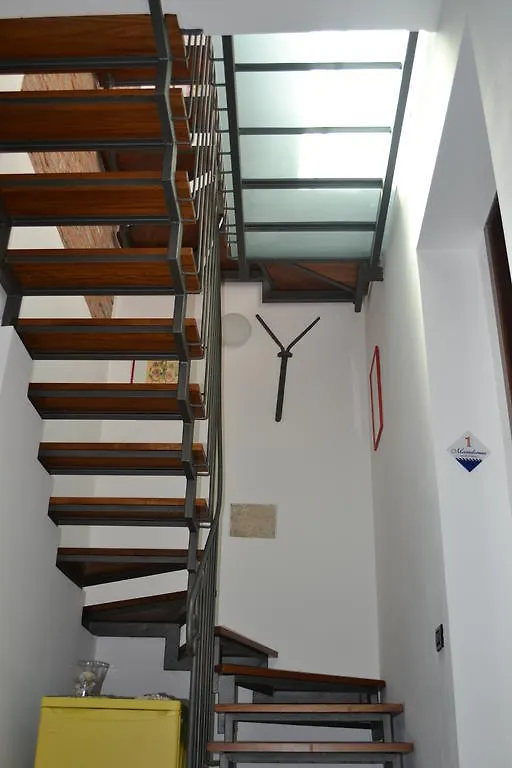 Bed& Breakfast Maredomus Hotel Milazzo 0*,